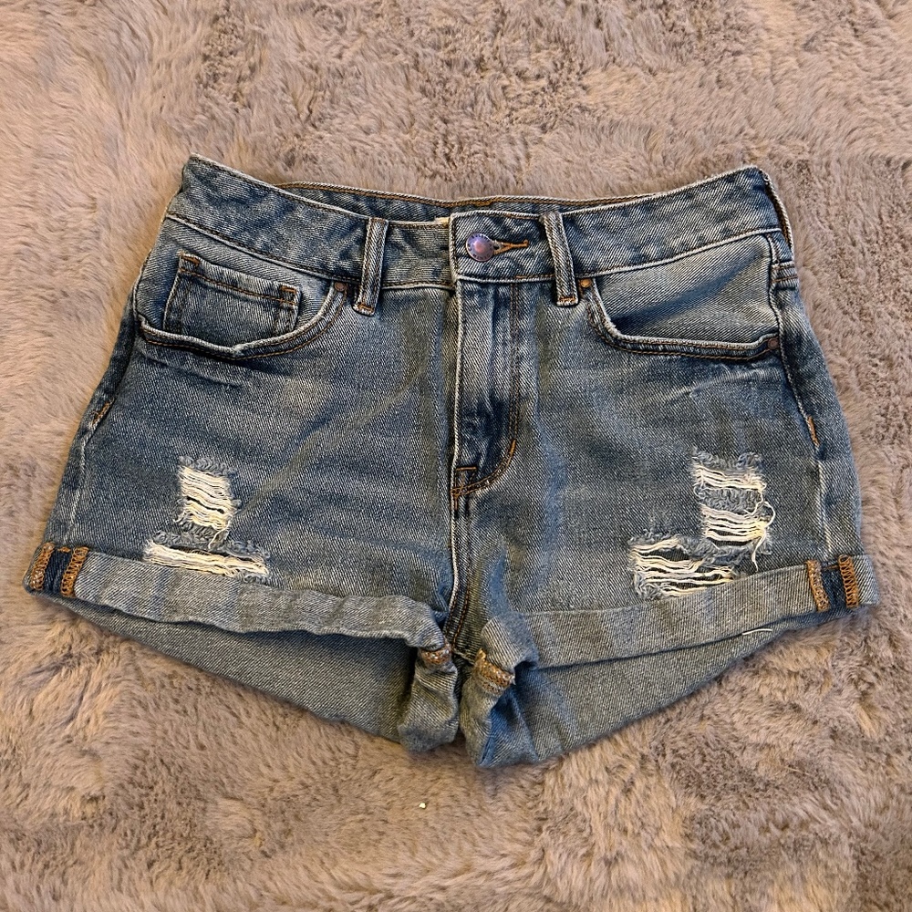 Bull Head Denim Shorts